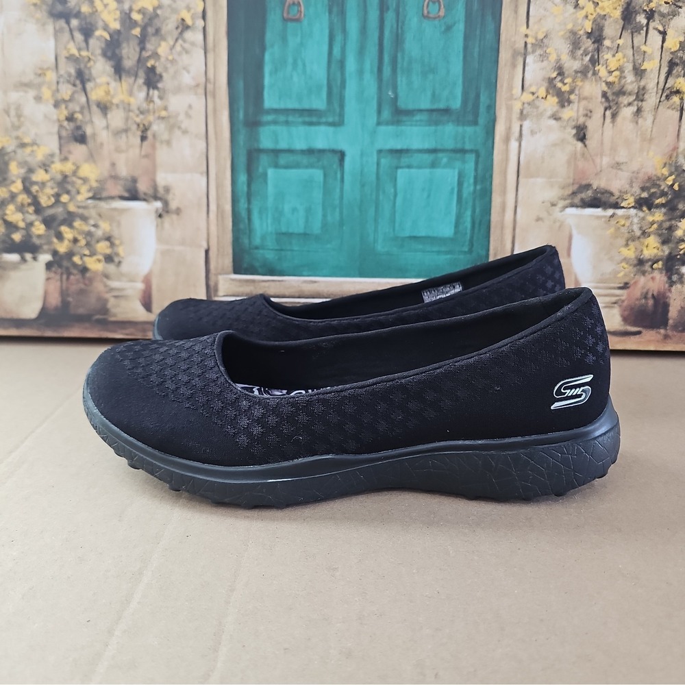 Skechers Microburst One-Up Black Sneaker - 9.5